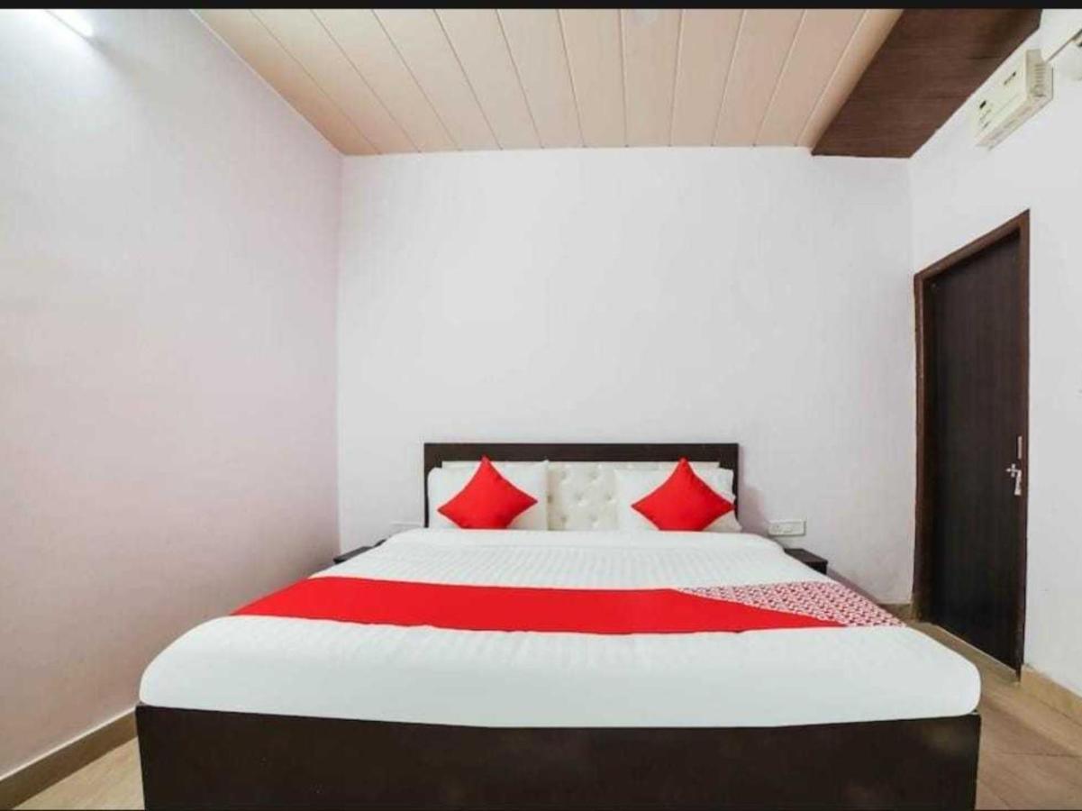 Hotel O Kl Khari Near Ashoka Park Mein Metro 뉴델리 외부 사진